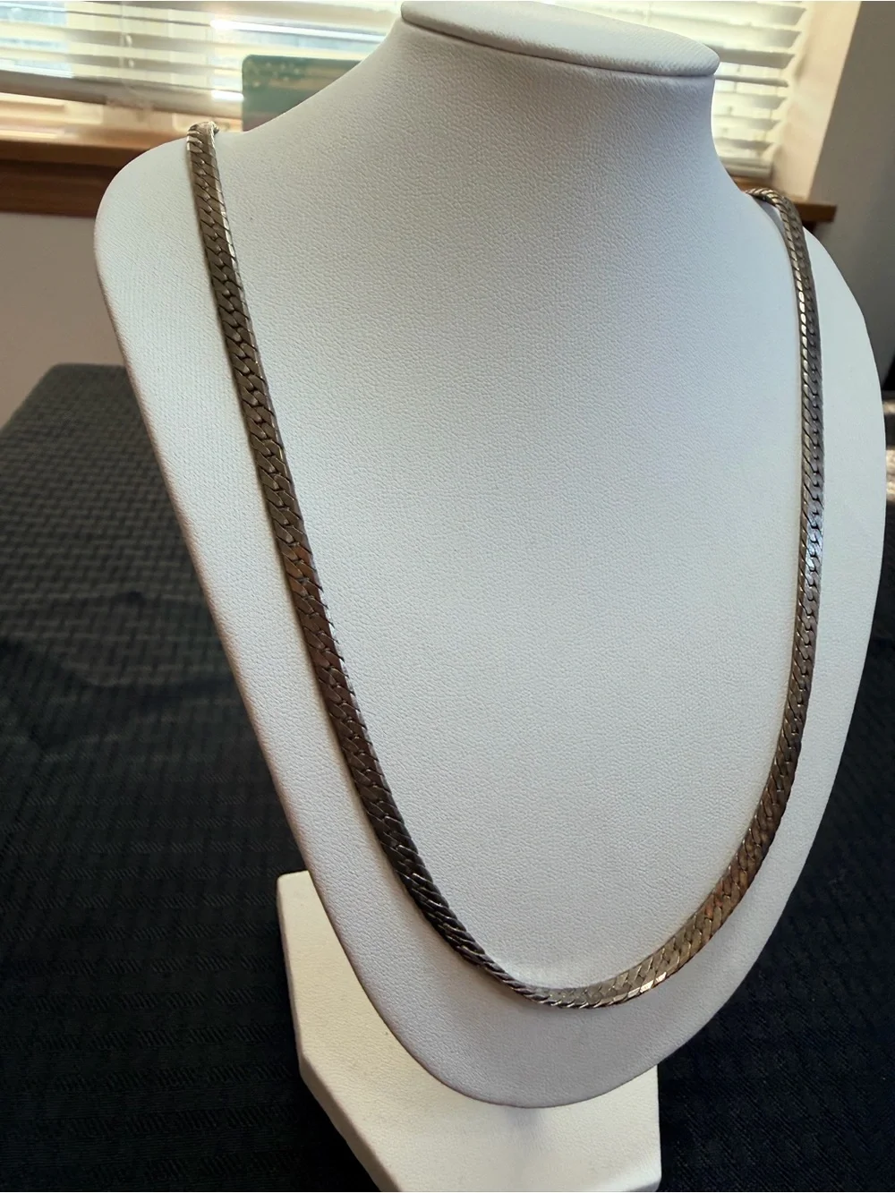 Vintage silver tone necklace